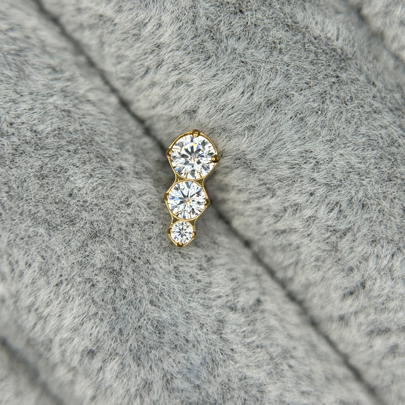 Trio de circonitas engarzadas